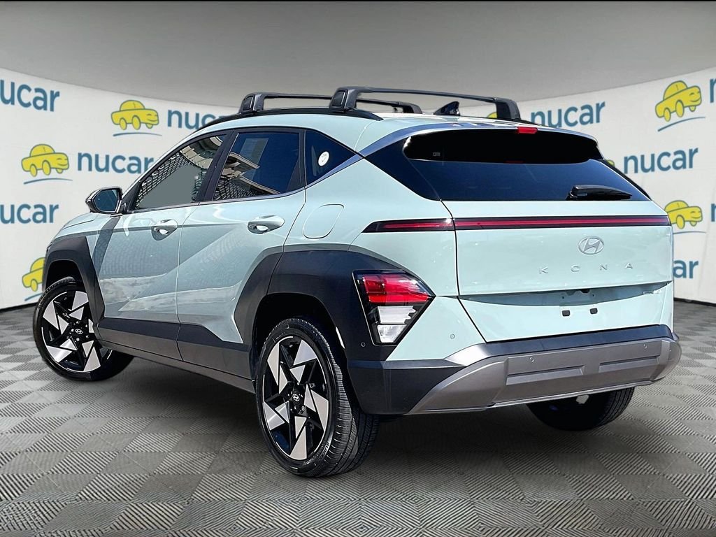 Used 2024 Green Hyundai Limited image 4