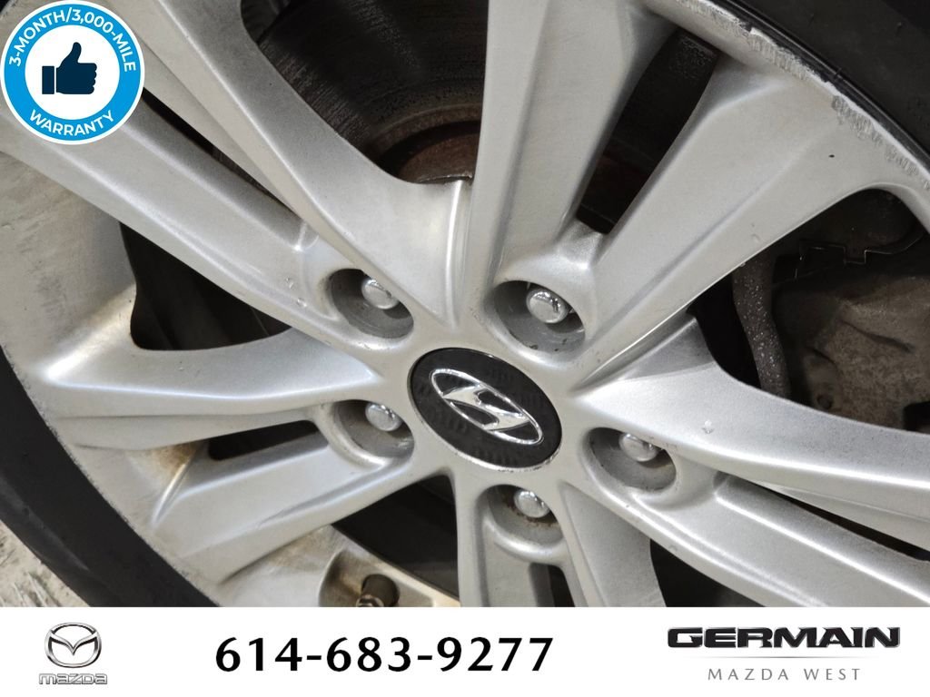 Used 2014 Gray Hyundai GLS image 14