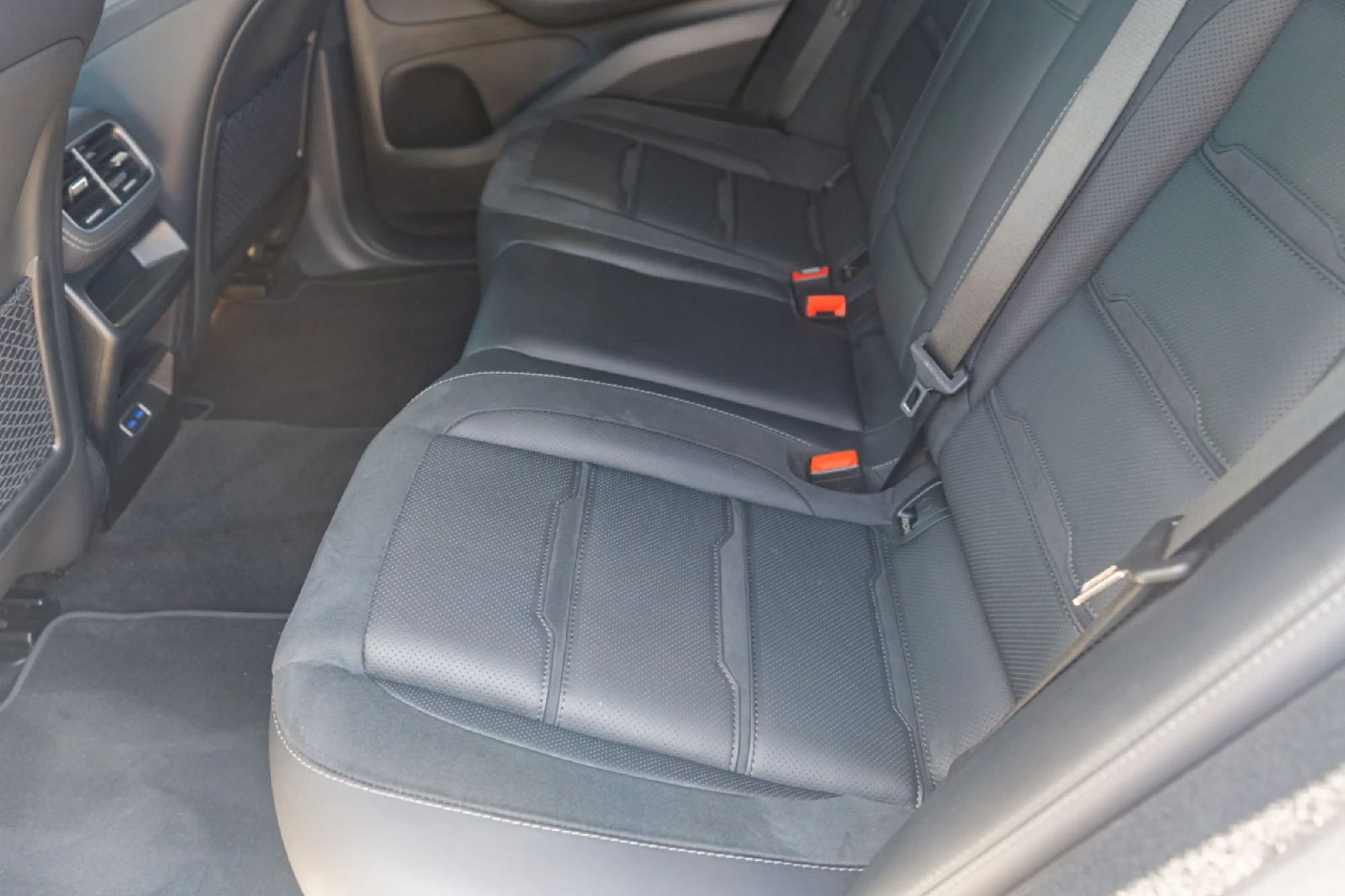 Used 2025 White Mercedes-Benz GLE 63 S AMG® image 23