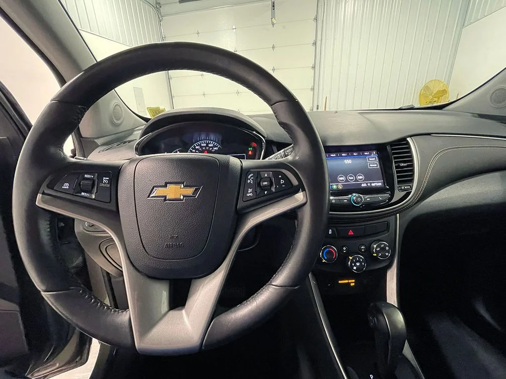 Used 2021 Gray Chevrolet LT image 36