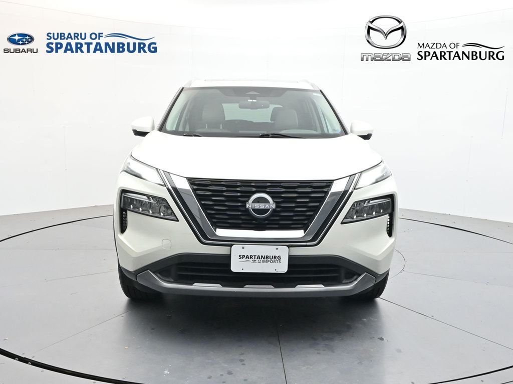 Used 2023 White Nissan SL image 2