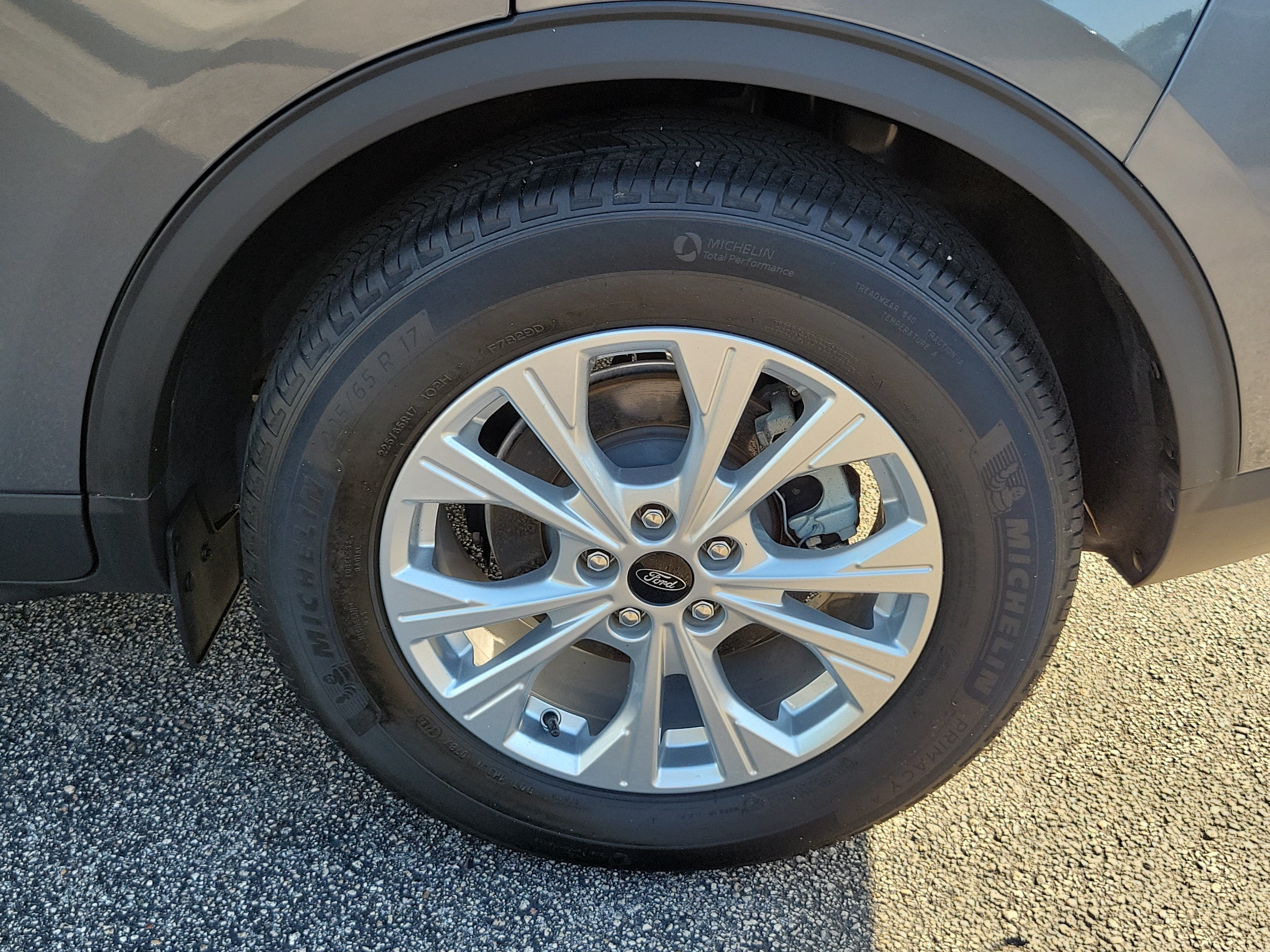 Used 2023 Gray Metallic Ford Active image 7