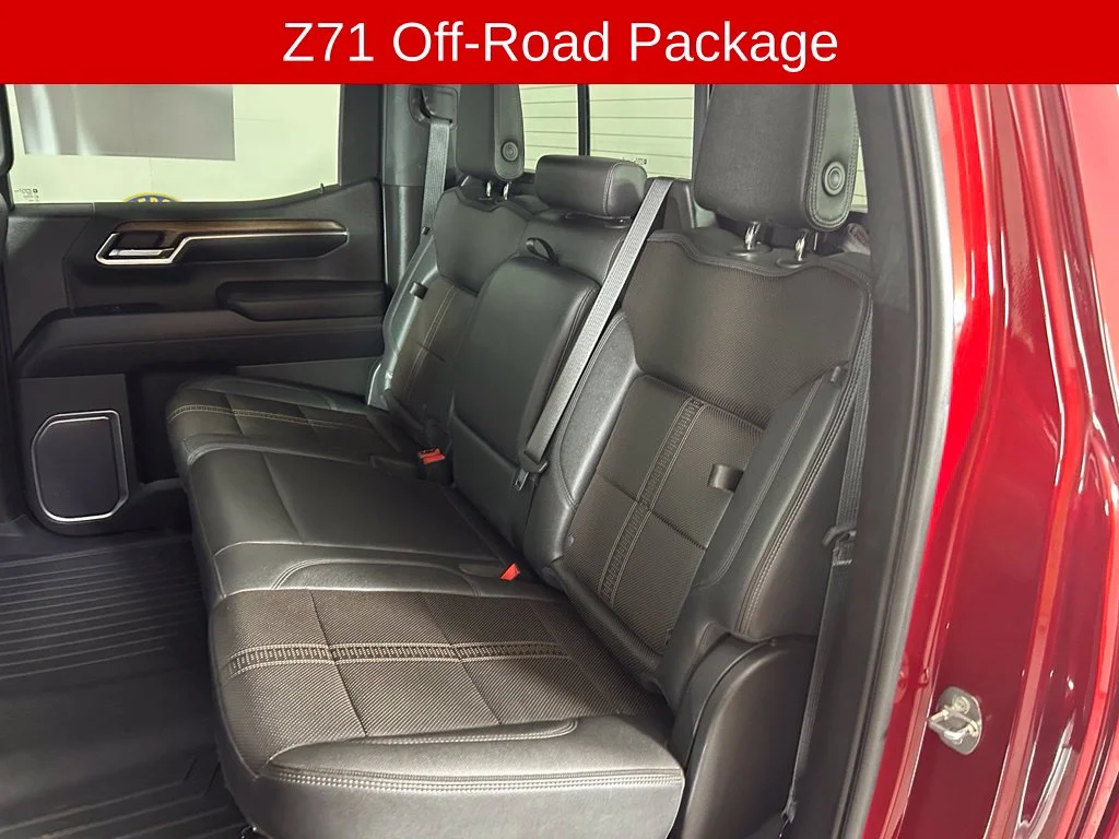 Used 2022 Red Chevrolet High Country image 13