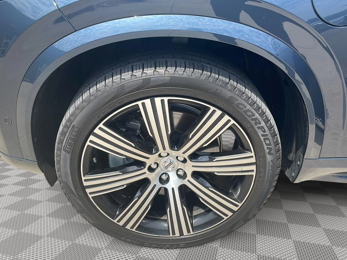 Used 2025 Denim Blue Metallic Volvo Plus image 22