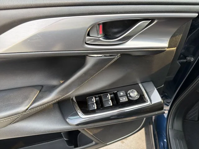 Used 2020 Blue Mazda Grand Touring image 15