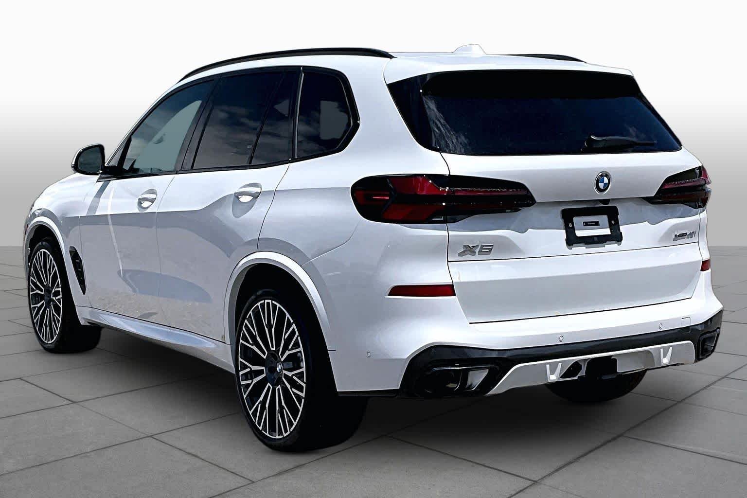 New 2026 Mineral White Metallic BMW xDrive40i image 12