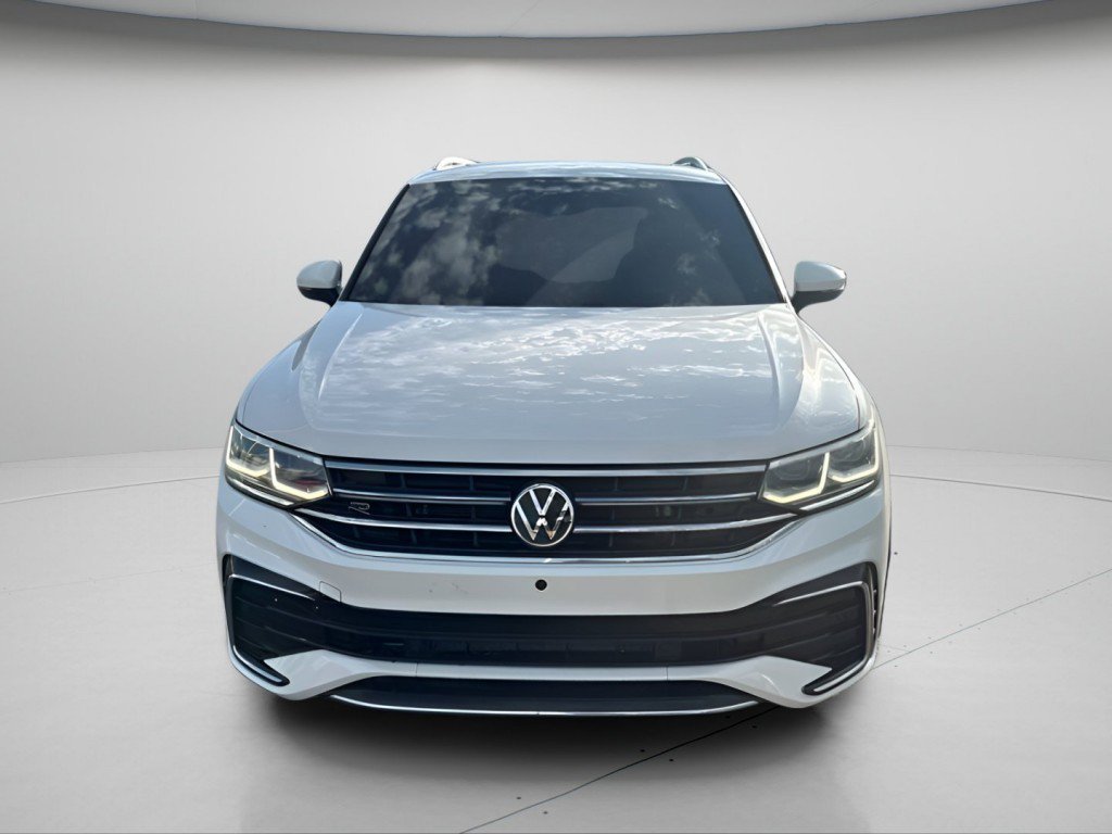Used 2022 Oryx White Pearl Effect Volkswagen 2.0T SEL R-Line image 16