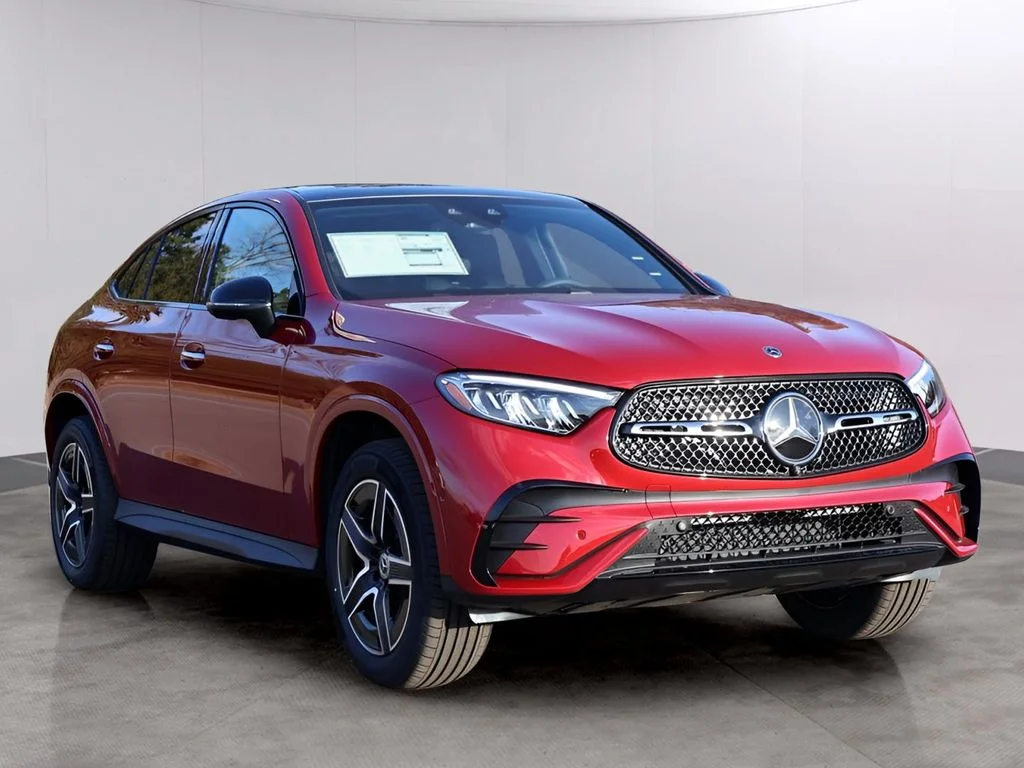 New 2026 MANUFAKTUR Patagonia Red Metallic Mercedes-Benz GLC 300 Coupe image 3