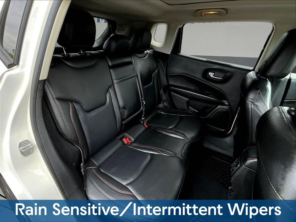 Used 2018 White Jeep Trailhawk image 28