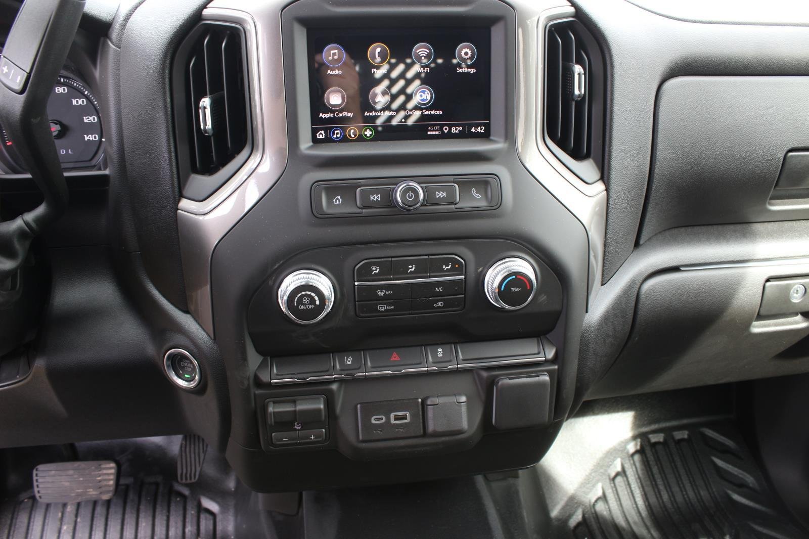 New 2026 Summit White GMC Pro image 21