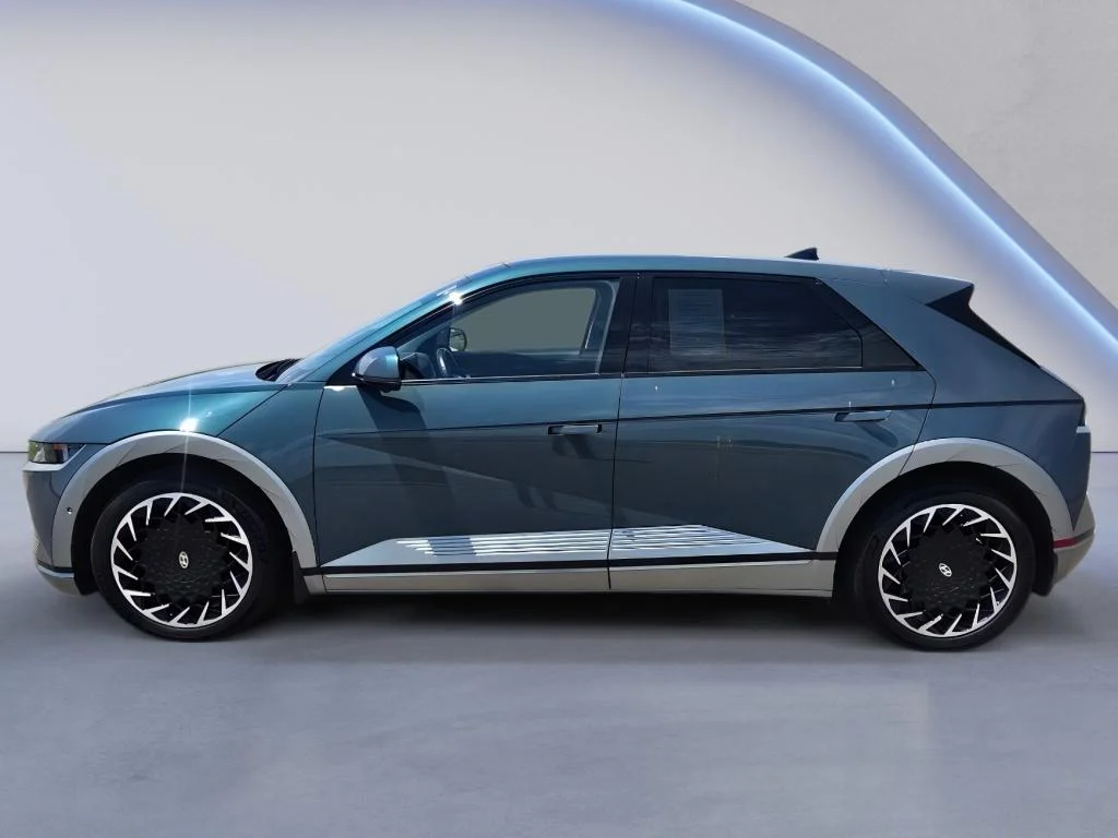 Used 2023 Digital Teal Hyundai Limited image 2