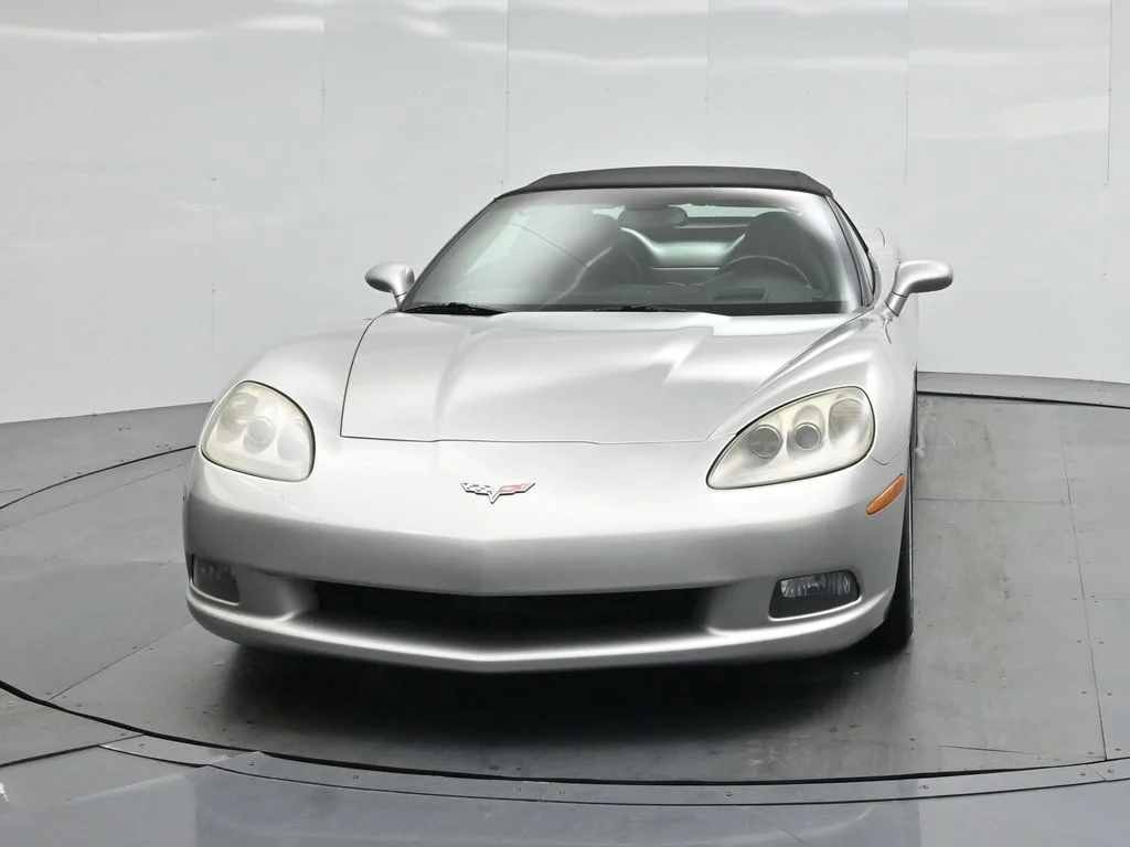 Used 2005 Silver Chevrolet Base image 49