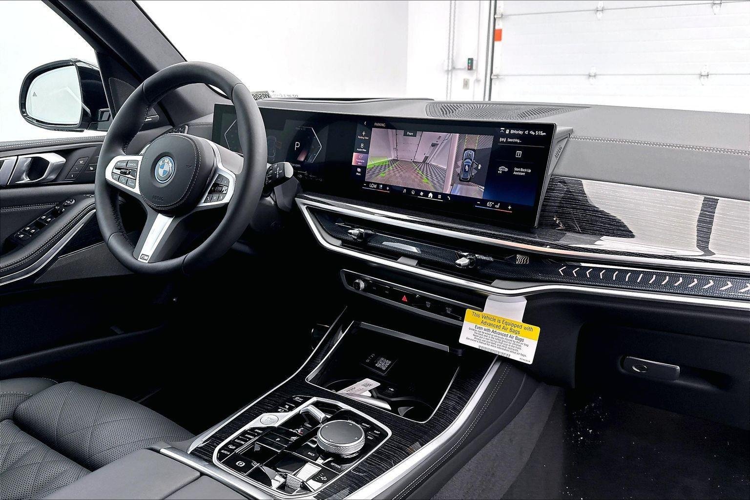New 2026 Skyscraper Grey Metallic BMW xDrive50e image 33