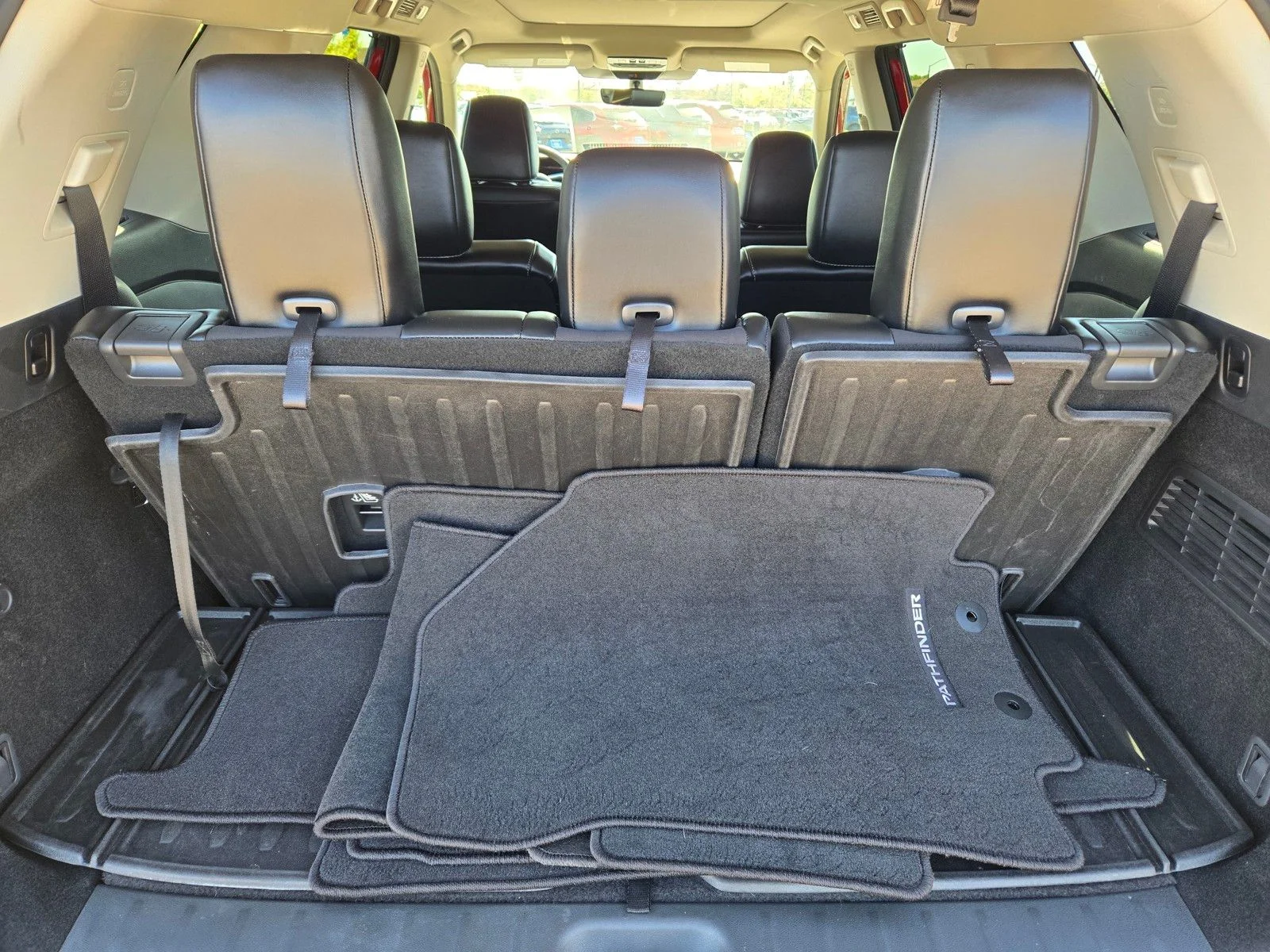 Used 2023 Scarlet Ember Tintcoat Nissan Platinum image 12