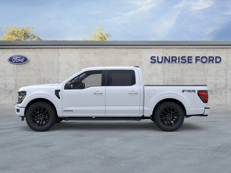 New 2026 Oxford White Ford XLT image 3