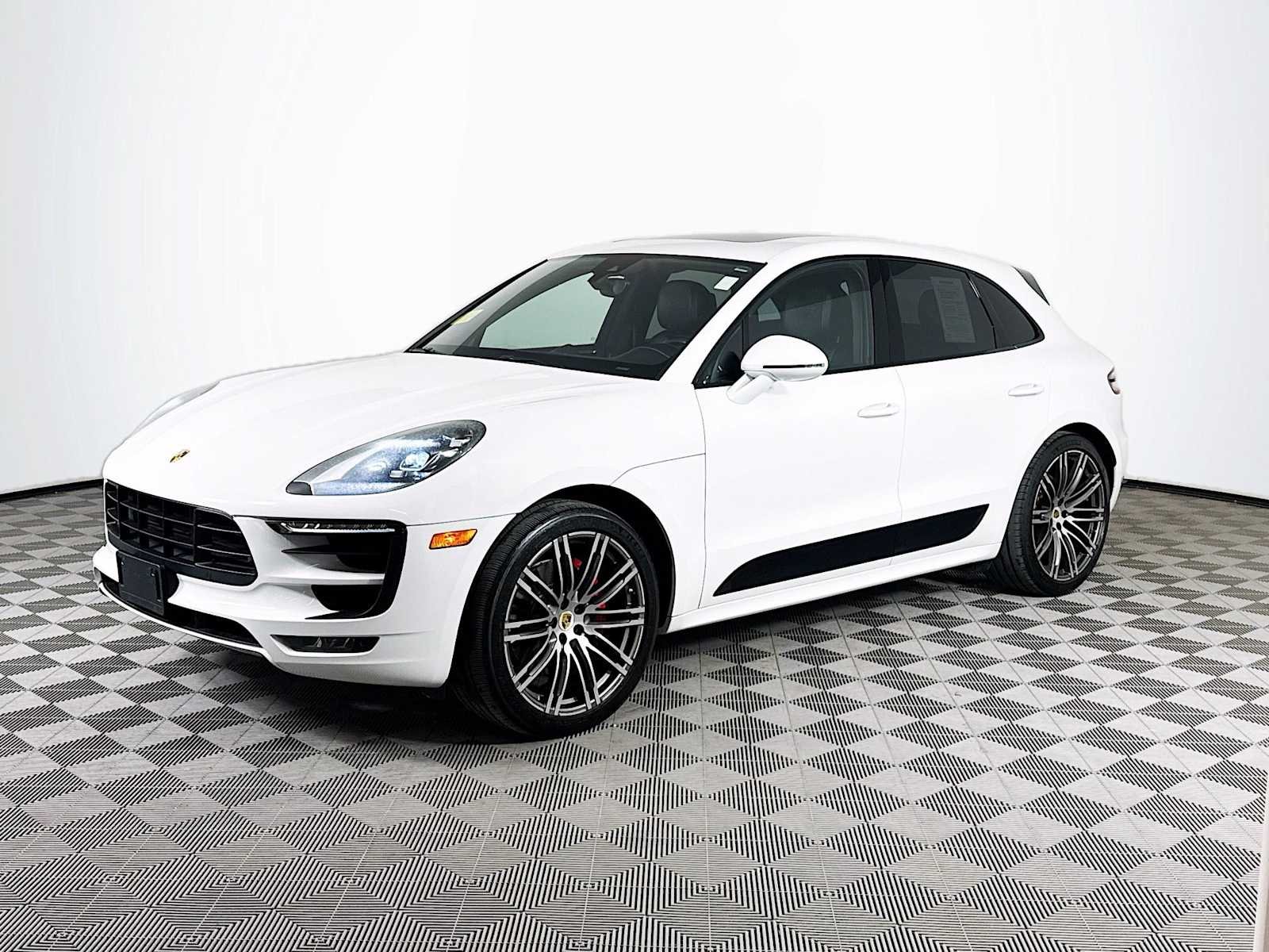 2017 Porsche Macan GTS