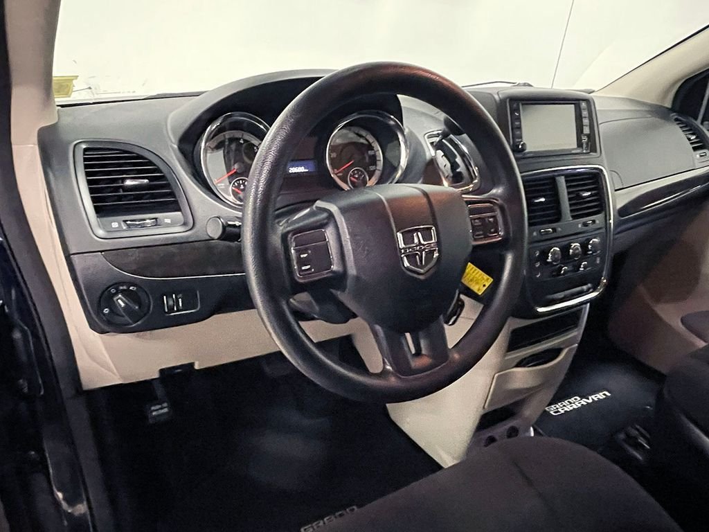 Used 2017 Blue Dodge SE image 19