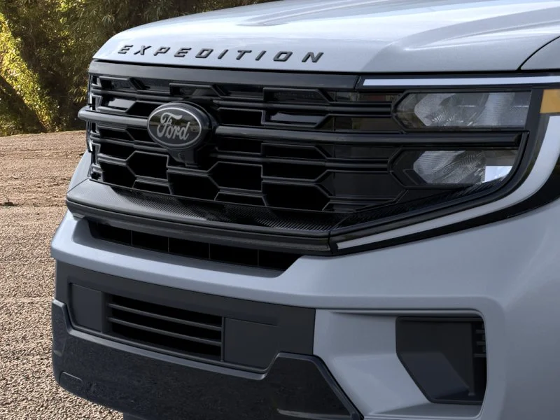 New 2026 Glacier Gray Metallic Tri-Coat Ford Platinum® image 17