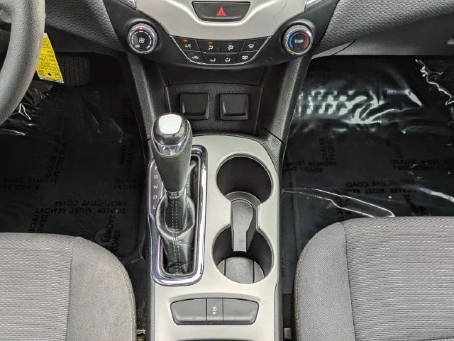 Used 2018 Summit White Chevrolet LS image 18