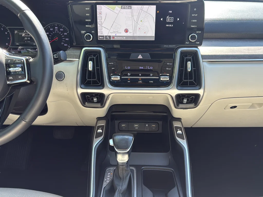 Certified Used 2023 Green Kia X-Line S image 13