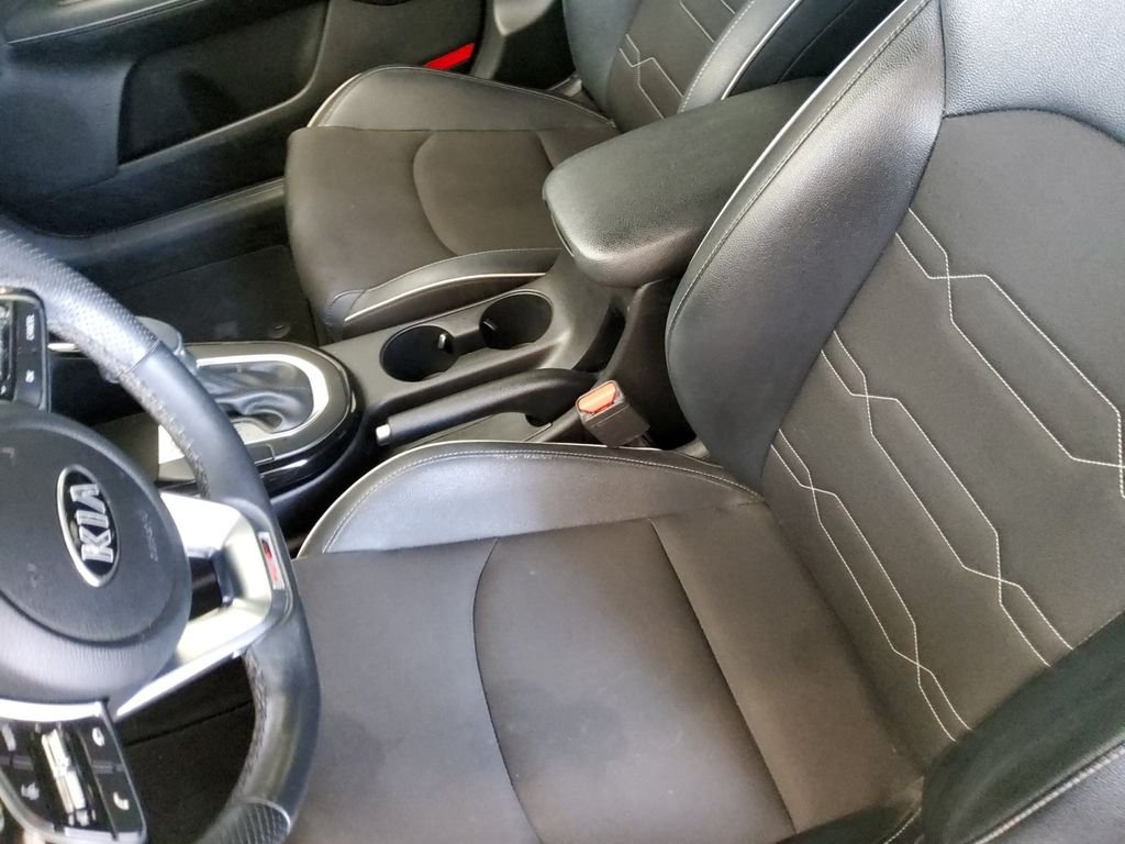 Used 2020 Gray Kia GT-Line image 8