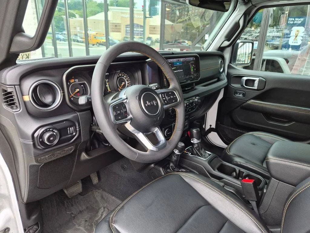 Used 2024 White Jeep Sahara image 13