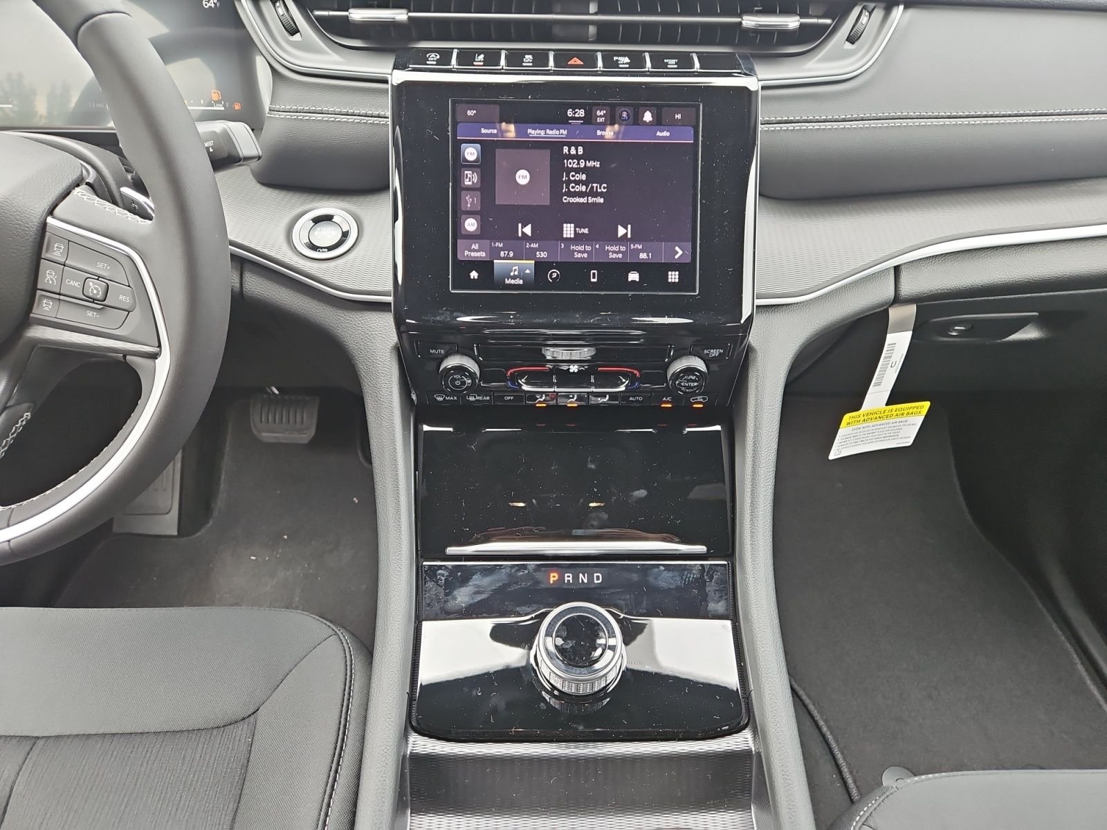 New 2026 Baltic Gray Metallic Clear-Coat Exterior Paint Jeep Laredo image 11