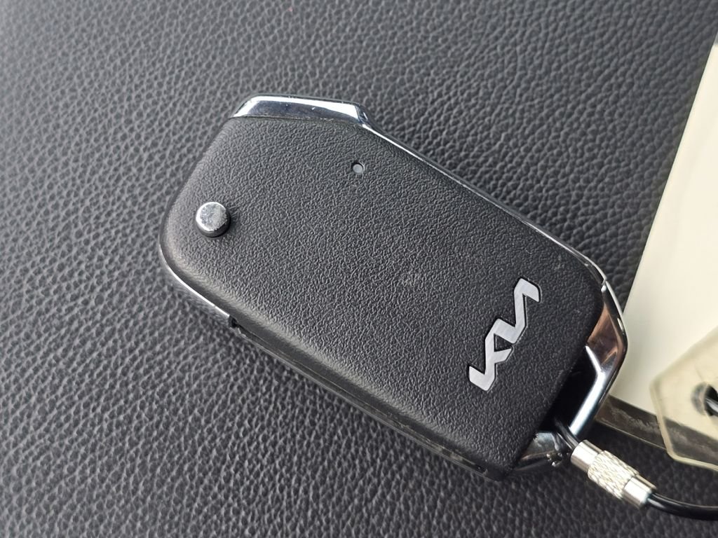 Used 2025 Black Kia LX image 31