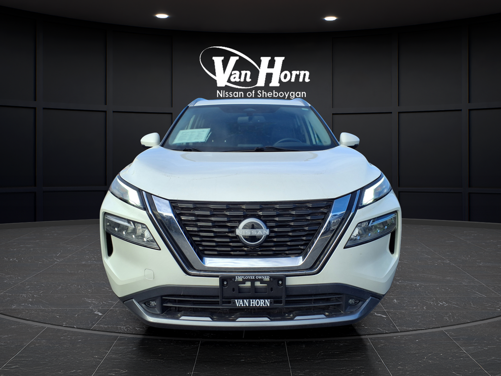 Used 2022 Pearl White Tricoat Nissan SL image 7
