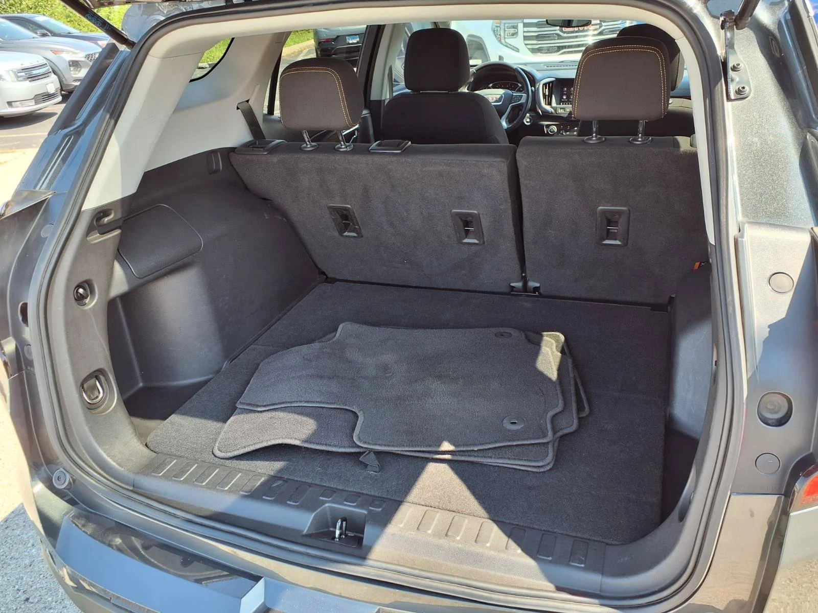 2021 GMC Terrain SLE - Photo 26