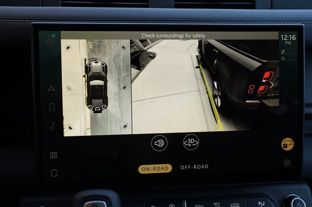 New 2026 Santorini Black Land Rover S image 25