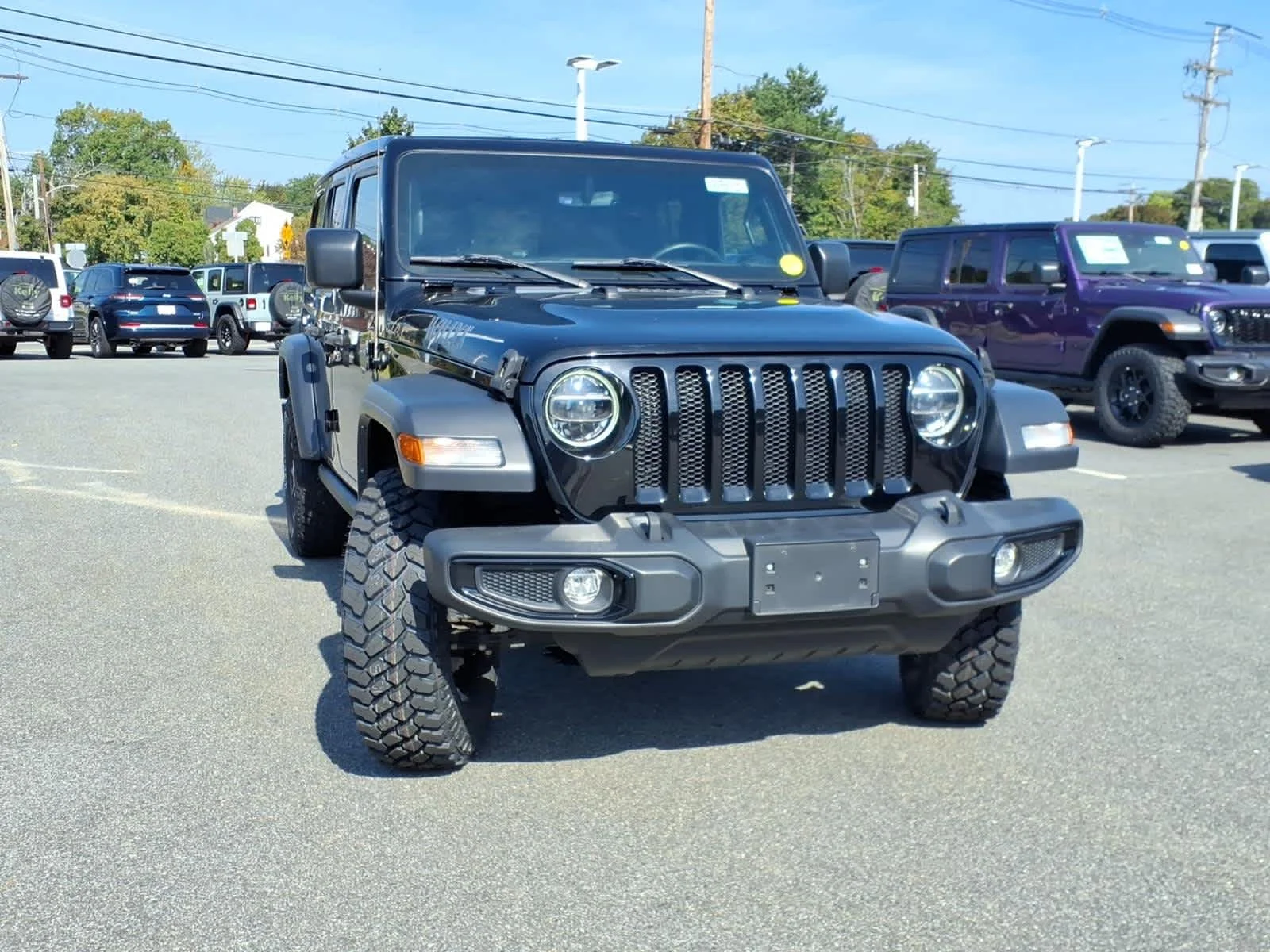 Certified Used 2022 Black Clearcoat Jeep Unlimited Willys image 4