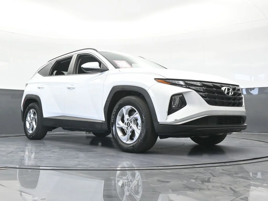 Used 2024 White Pearl Hyundai SEL image 60