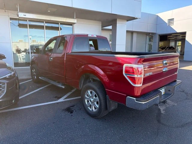Used 2014 Red Ford XLT image 4