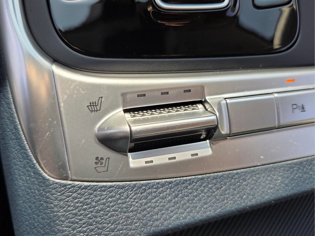 New 2027 Snow White Pearl Kia SX image 27