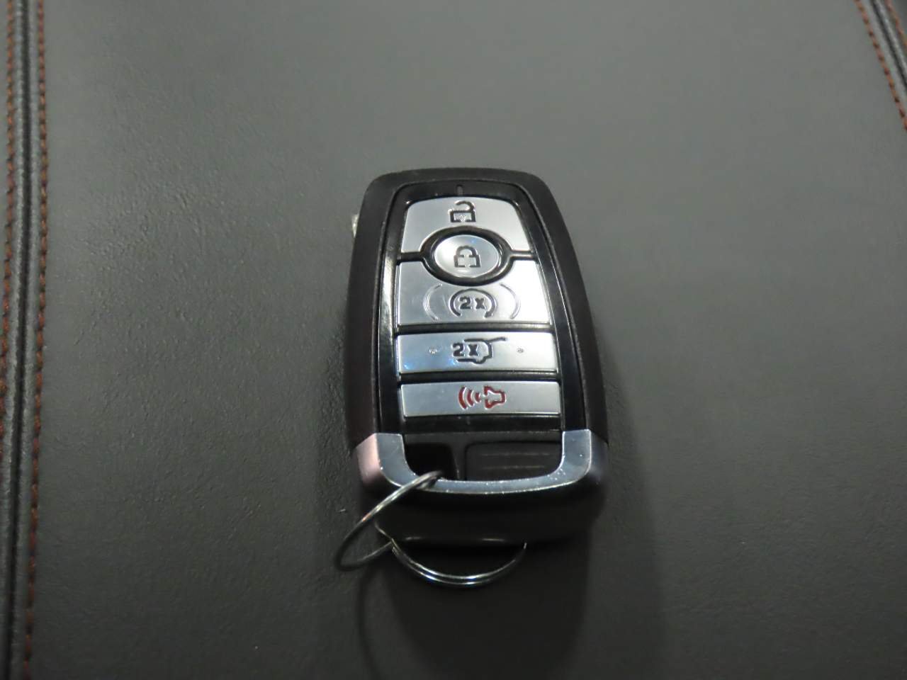 Used 2025 Agate Black Ford Active image 18