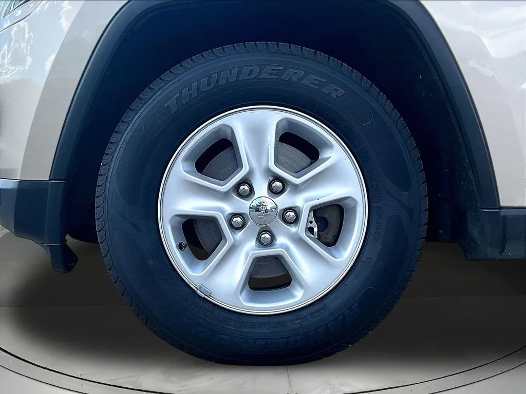 Used 2014 Beige Jeep Laredo image 31