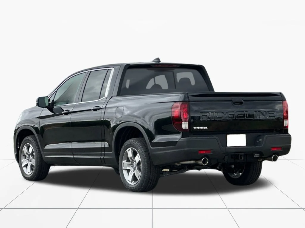 New 2026 Crystal Black Pearl Honda RTL image 6