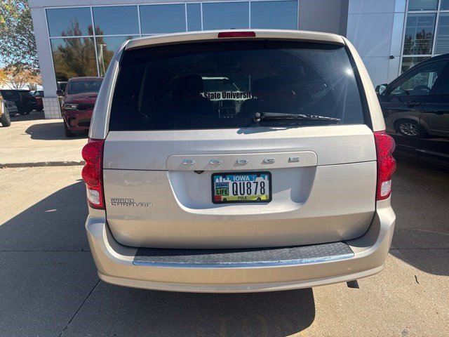 Used 2013 Cashmere Pearl Dodge SXT image 4