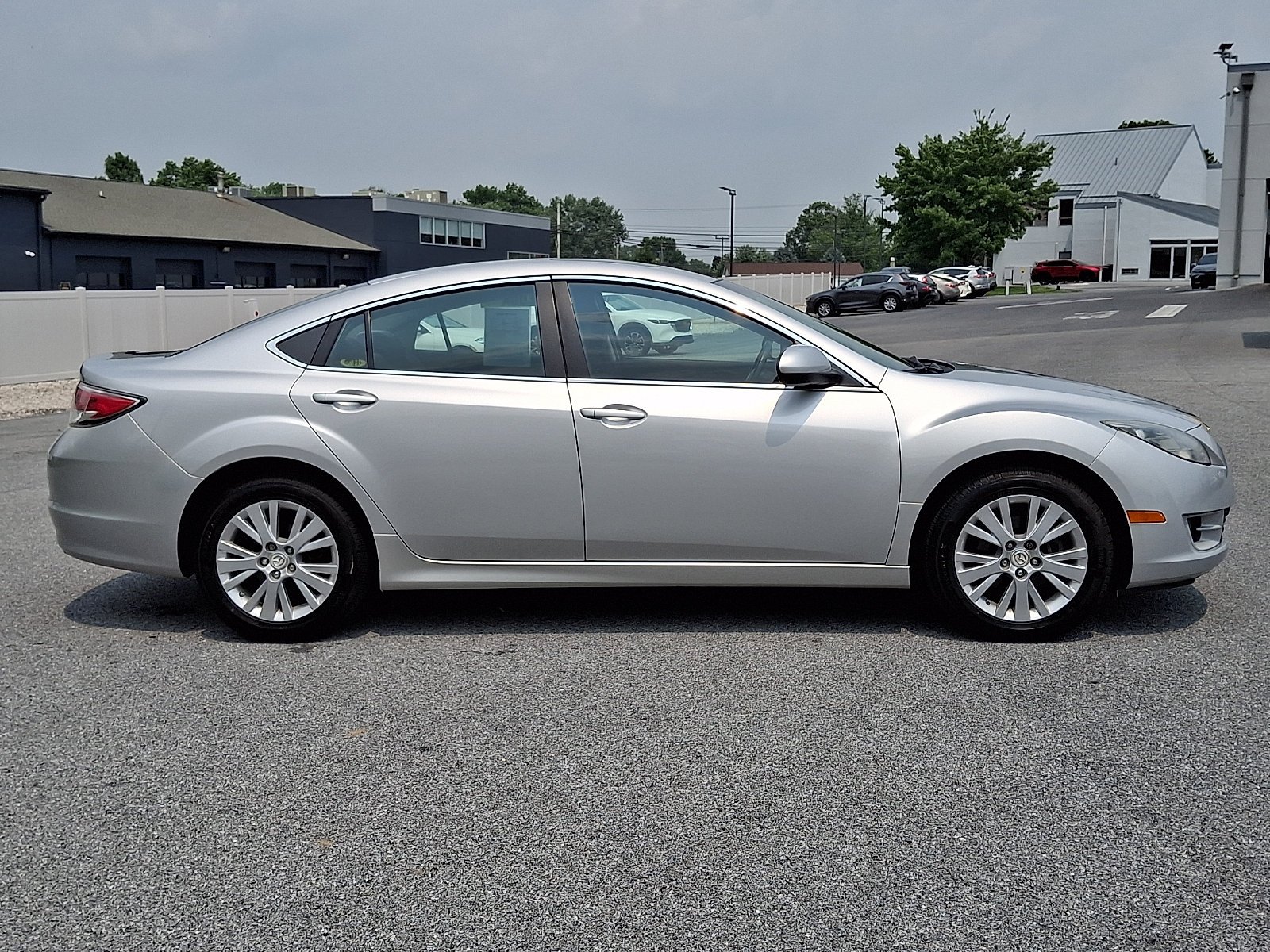 Used 2010 Brilliant Silver Metallic Mazda i Touring Plus image 8