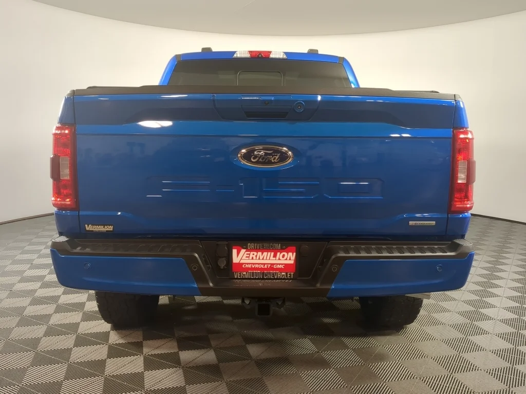 Used 2021 Velocity Blue Metallic Ford XLT image 7