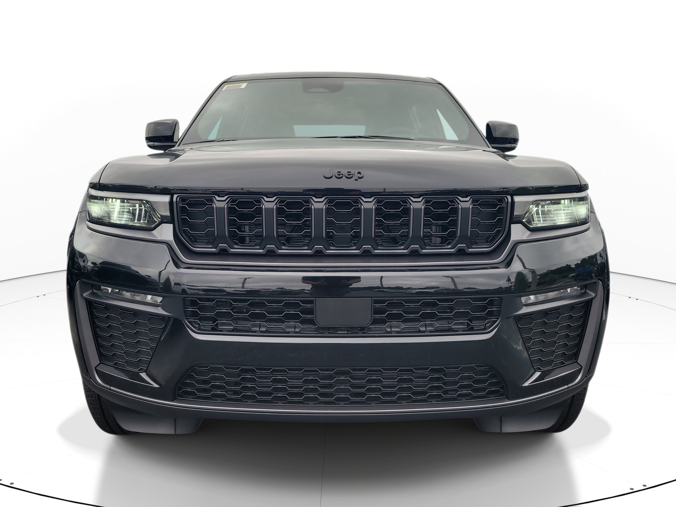 New 2027 High-Gloss Black Paint Jeep Limited image 3