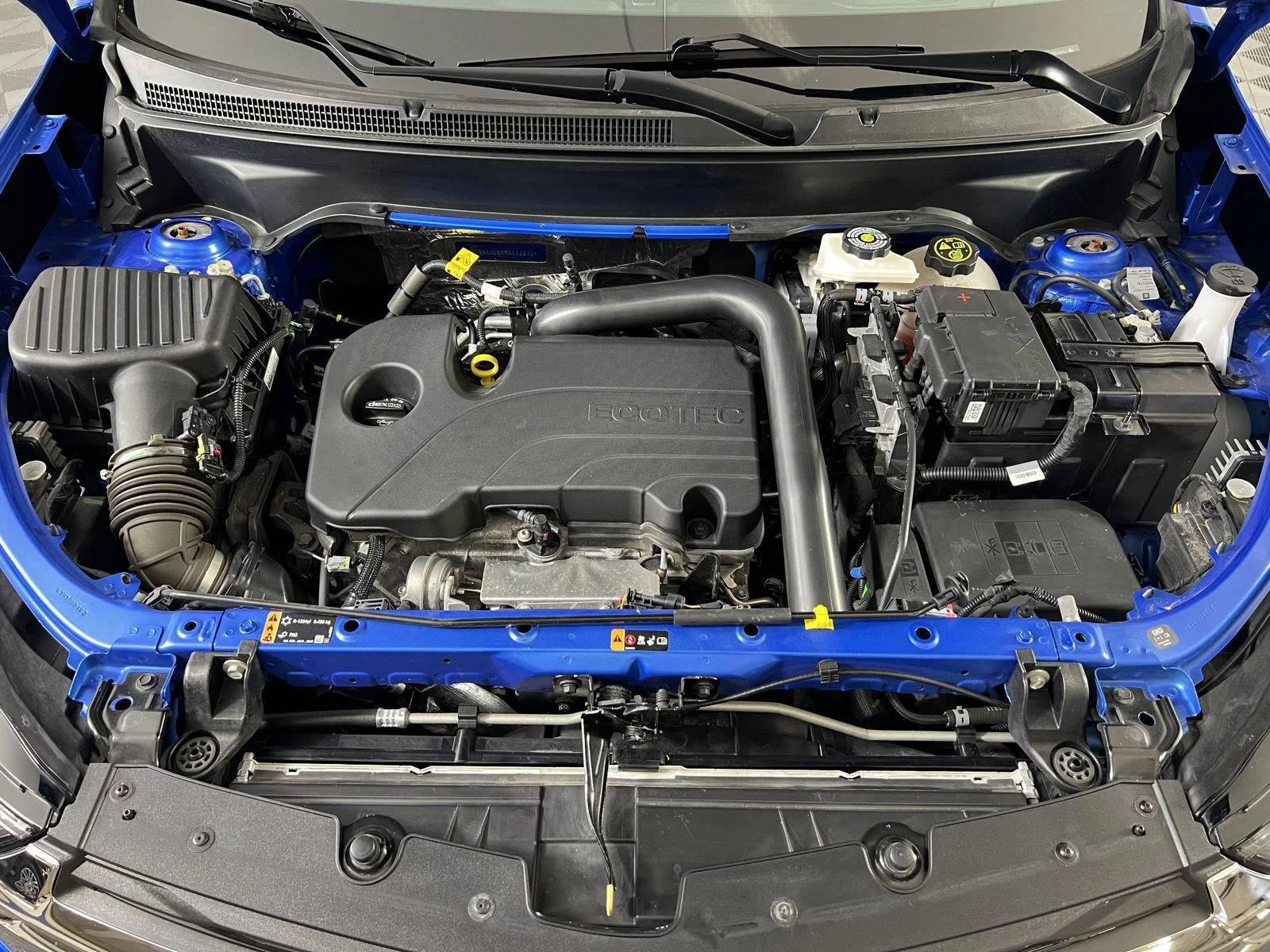 Used 2024 Riptide Blue Metallic Chevrolet LT image 31