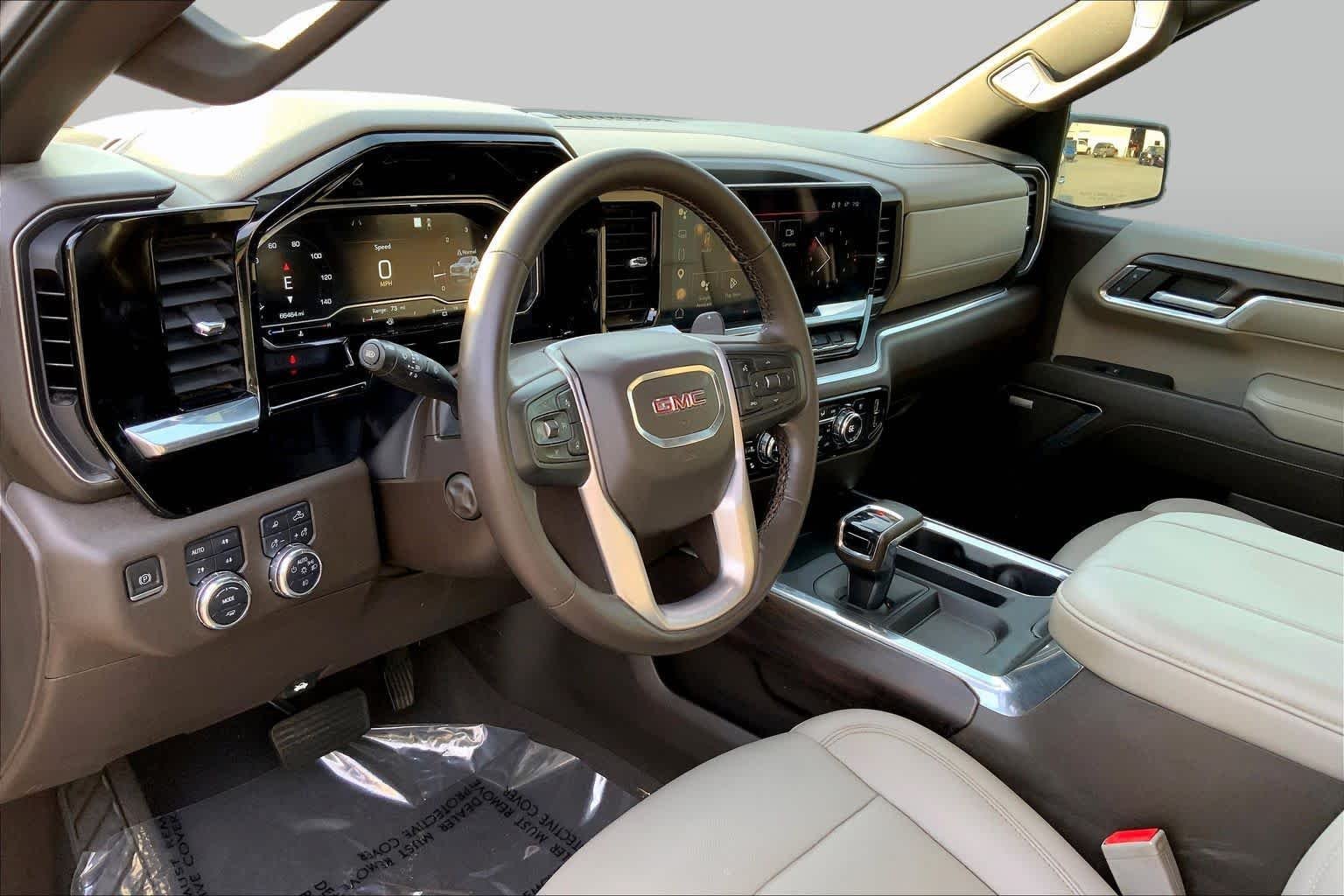 Used 2023 Sterling Metallic GMC SLT image 17