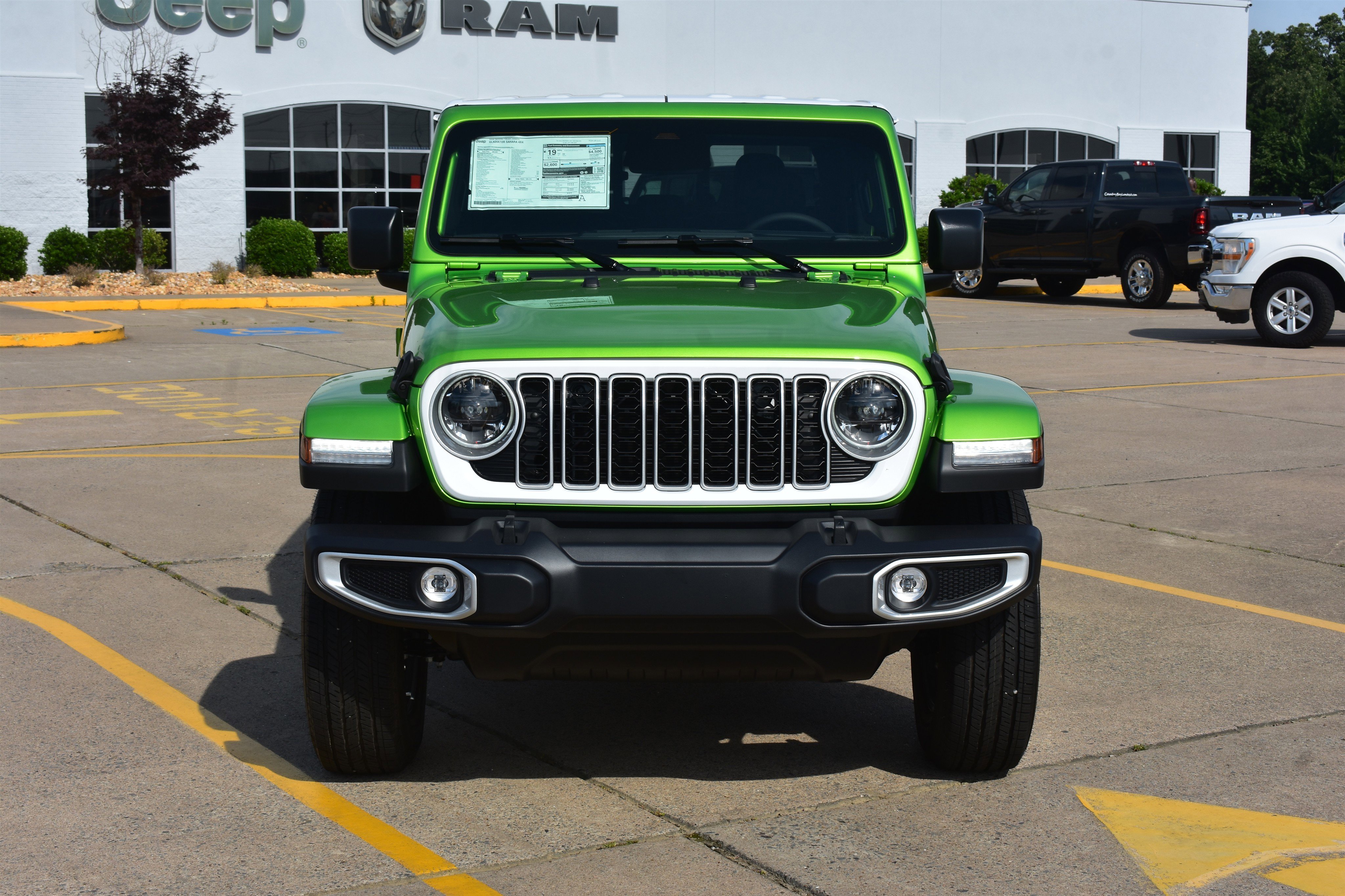 New 2026 Mojito Exterior Paint Jeep Sahara image 2