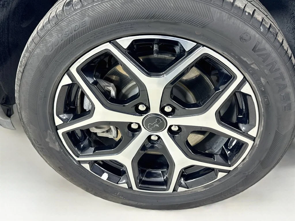 Used 2025 Bright White Clearcoat Jeep Limited image 38