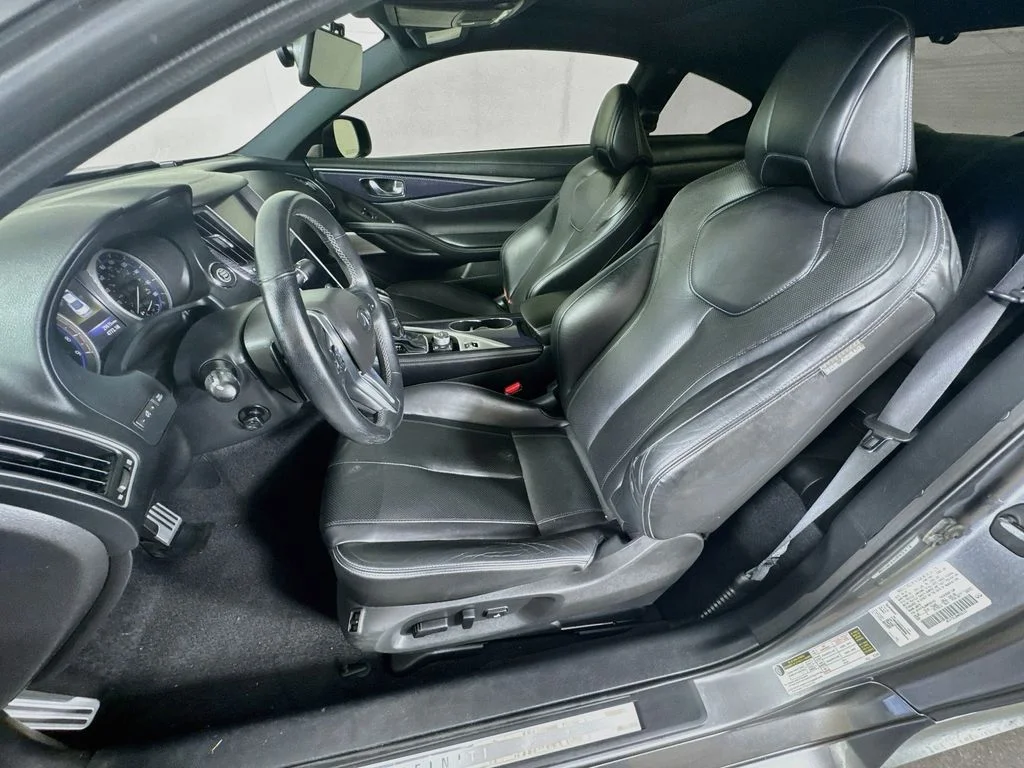 Used 2017 Gray INFINITI Red Sport 400 image 24