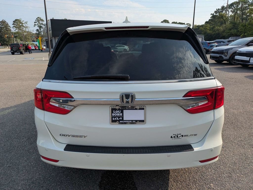 Used 2019 White Honda Elite image 5
