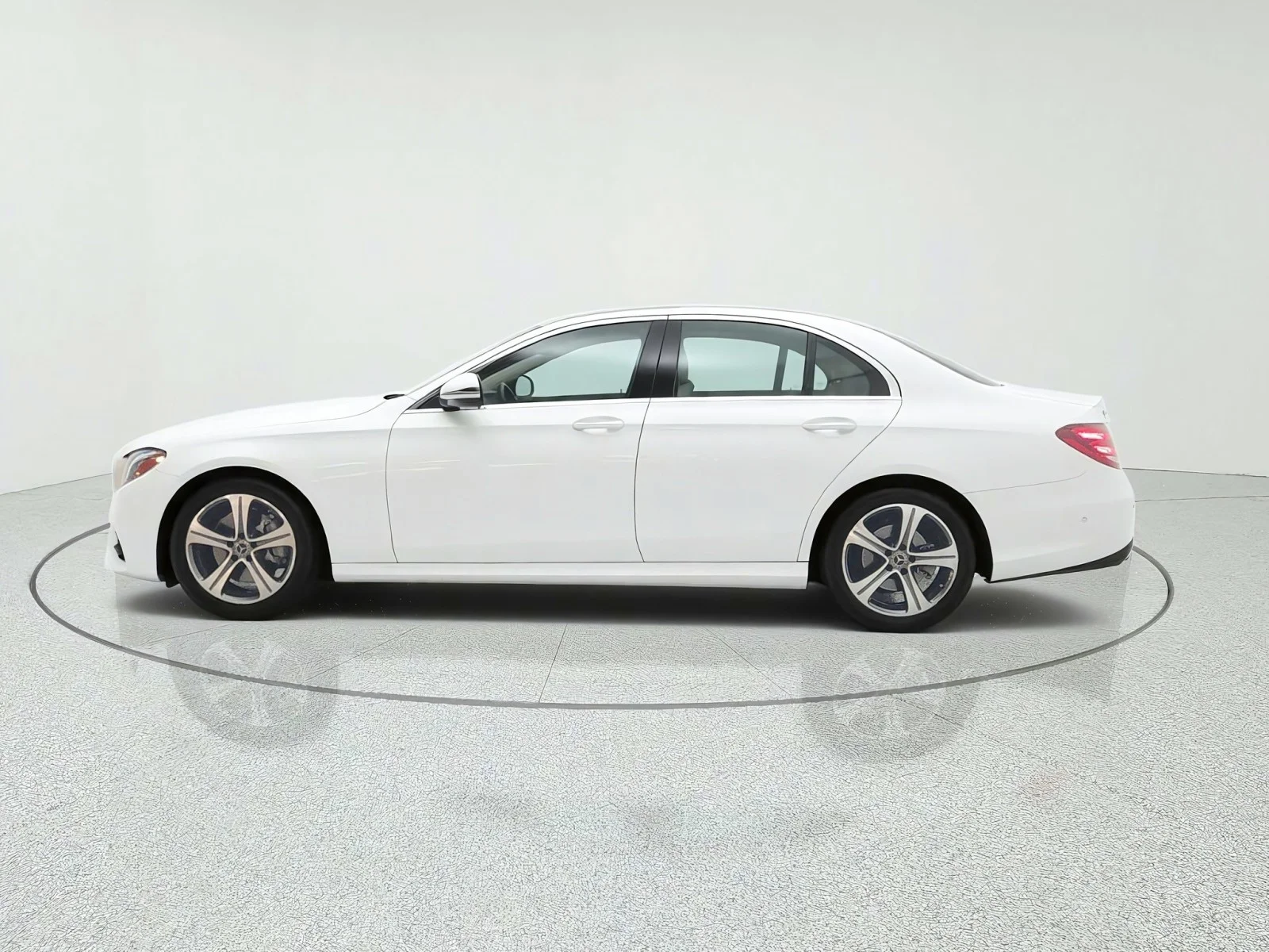 Used 2018 Polar White Mercedes-Benz E 300 RWD Sedan image 8