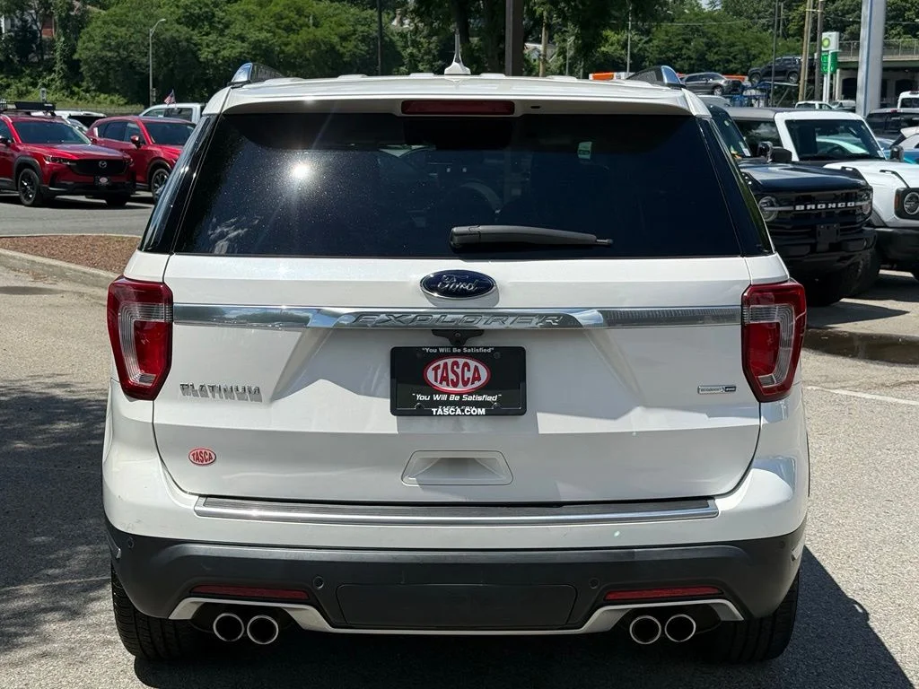 Used 2019 White Ford Platinum image 9